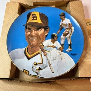 1983 vintage San Diego Steve Garvey Padres signed Decorative Collector Plate